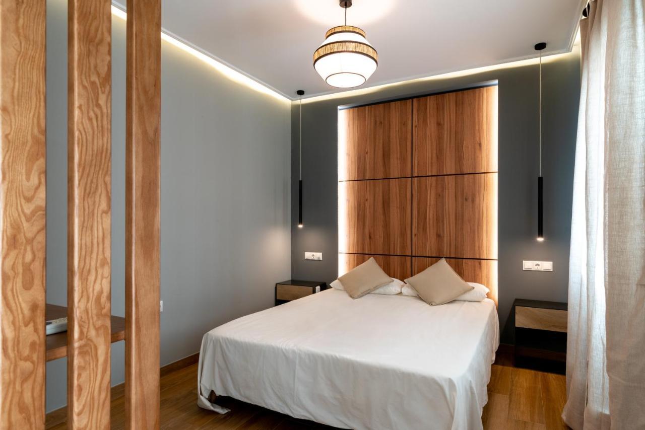Triana Apartments Deluxe Севиля Екстериор снимка