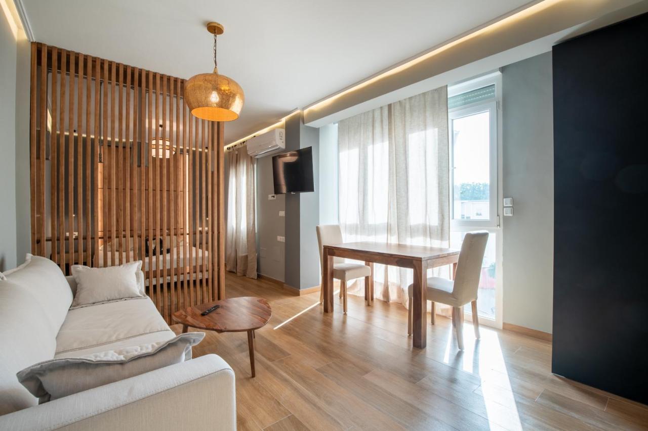 Triana Apartments Deluxe Севиля Стая снимка